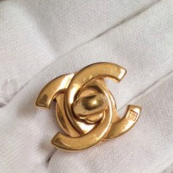 COPY - ISO Chanel CC interlocking mechanism hardw… - Picture 3 of 3